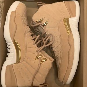 WOMANS AIR JORDAN 12 RETRO LIMITED ADDITION